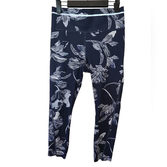 Athleta Floral Sonic Athletic Capri Navy Small - Picture 9 of 11